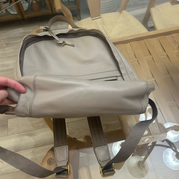 Fossil Leather Backpack - Picture 4 of 14